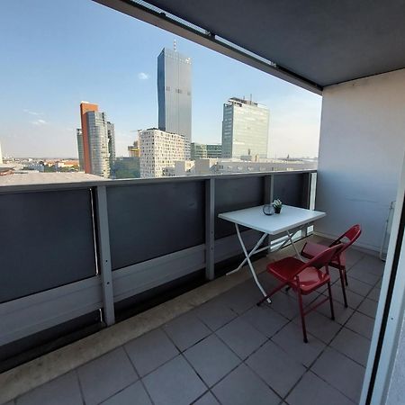 Tower Apartment With Private Terrace Next To Uno Wien Exteriör bild