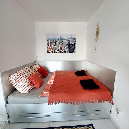 Tower Apartment With Private Terrace Next To Uno Wien Exteriör bild