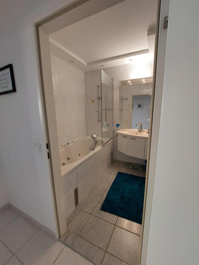 Tower Apartment With Private Terrace Next To Uno Wien Exteriör bild